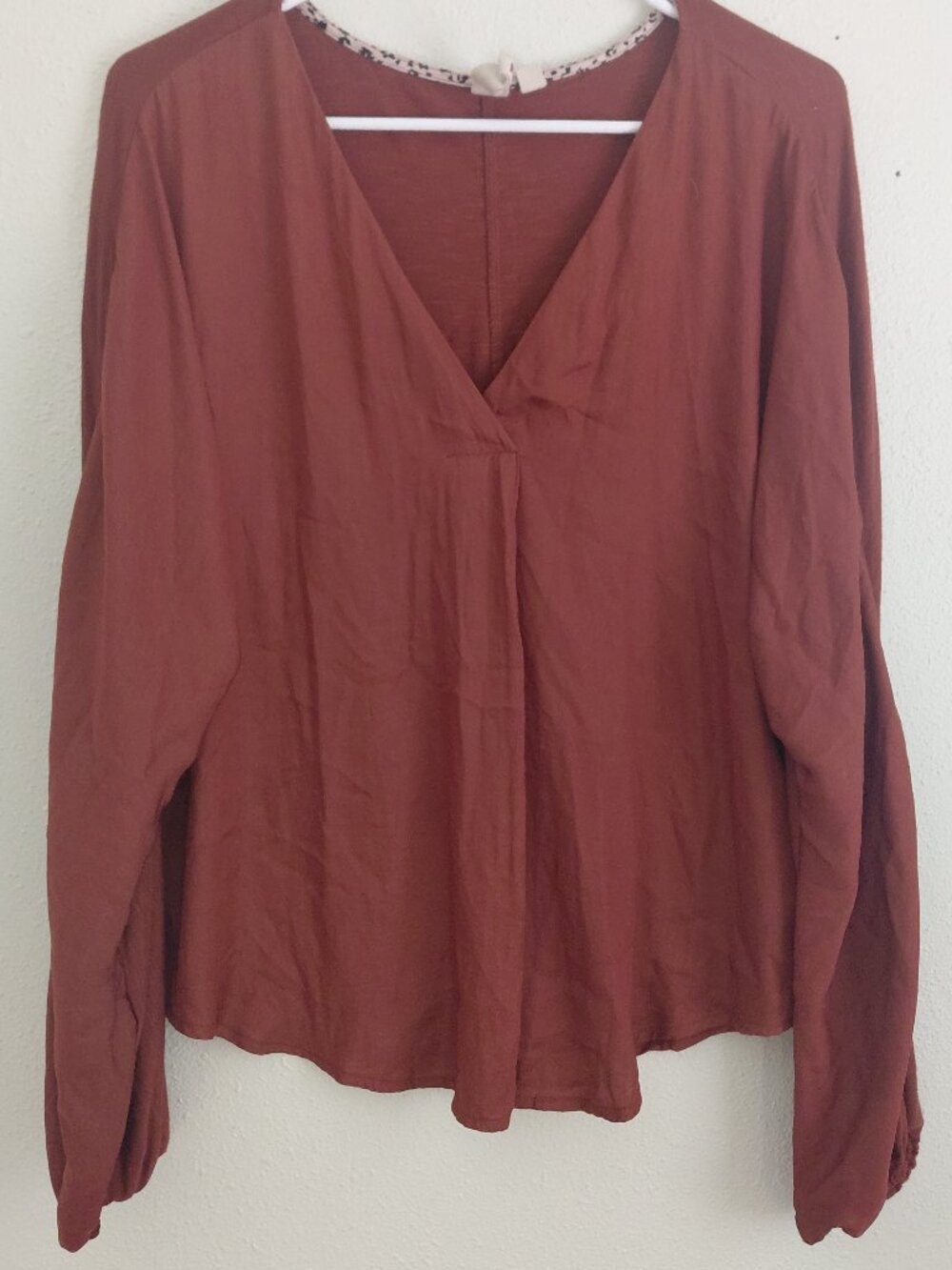 Dolan Anthropologie Rust V Neck Blouse Top Long Sleeve Medium